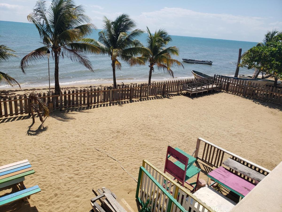 Pal'S On The Beach - Dangriga, Belize Kültér fotó