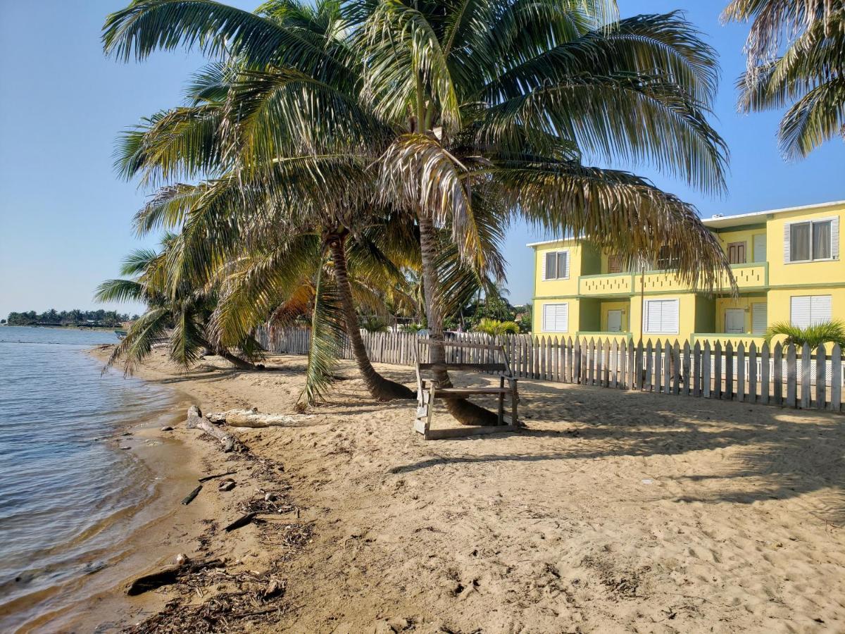 Pal'S On The Beach - Dangriga, Belize Kültér fotó