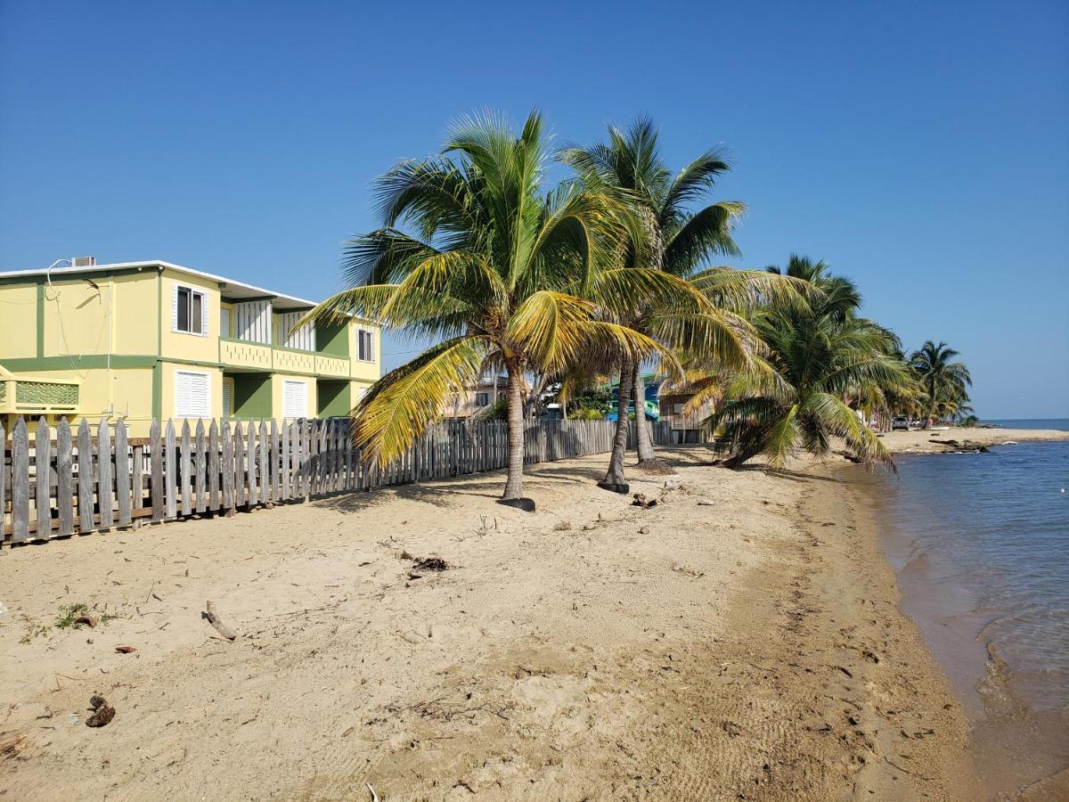 Pal'S On The Beach - Dangriga, Belize Kültér fotó